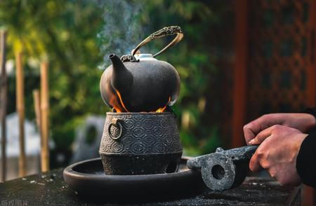 围炉煮茶：享受温暖与健康的美味之选